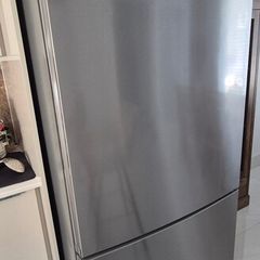 Bosch Fridge Freezer just 2 years old