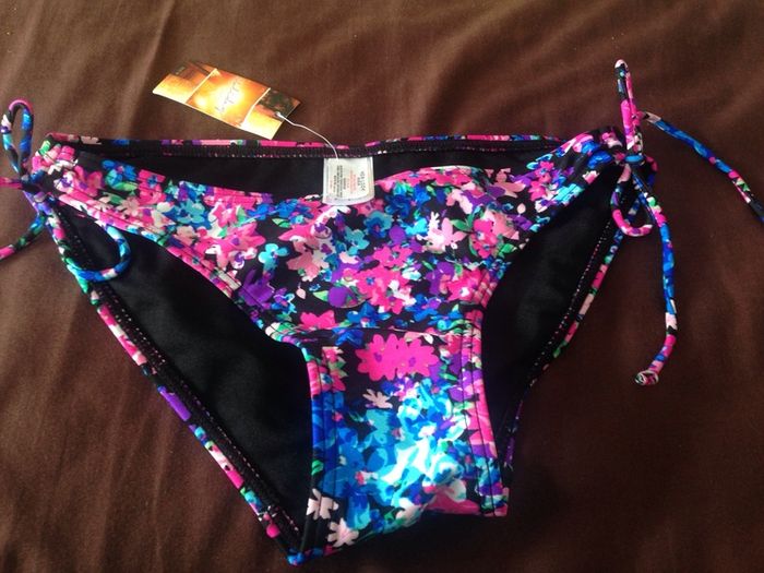 New Look bikini bottoms