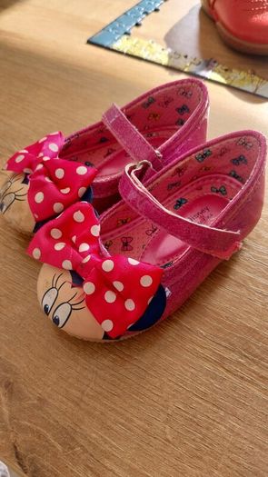 Size 21 disney shoes