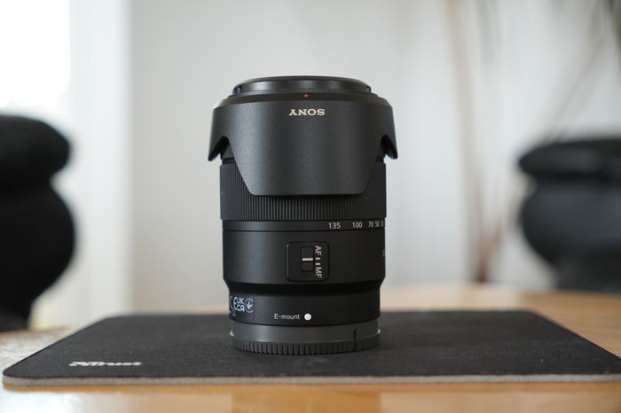 Sony 18 135mm E mount APS C