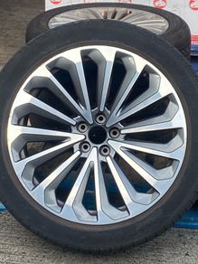 Audi Etron Q7 21 in alloy wheel