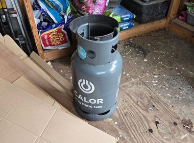 Patio gas cylinder