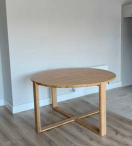 EZ Living solid wood round dining table 160 cm