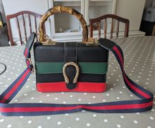 Ladies handbag
