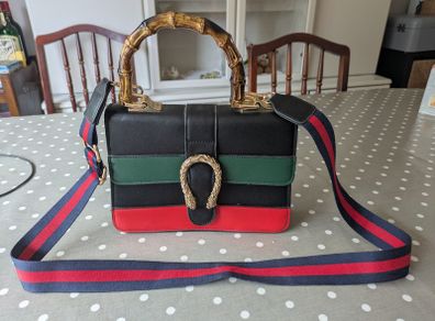 Ladies handbag