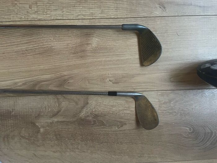 Set of golf clubs