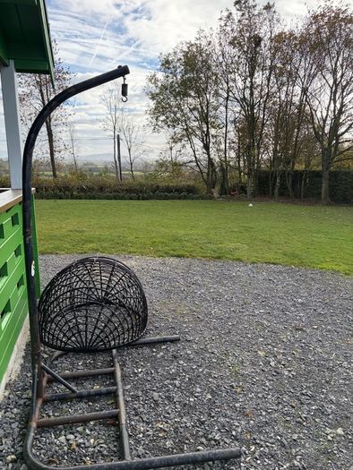egg chair
