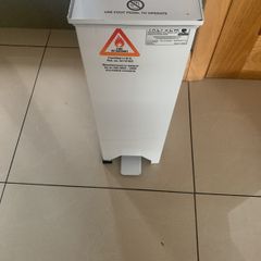 Taltech metal fire retardant bin 20 L