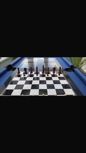 Gaming table
