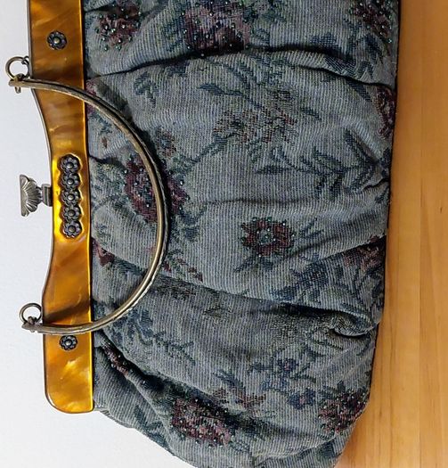 Vintage style bag