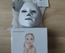 Face Mask with 7 Colours, Wireless Red Light Mask, Rechargeable for Skin Care, Home, On the Go
