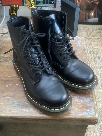 Dr. Martens size 6