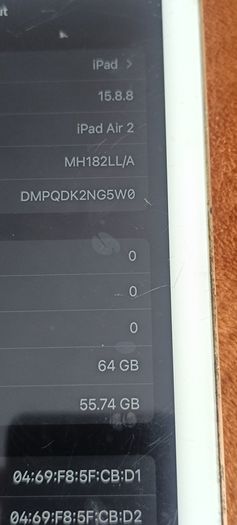 Two iPads Air 2 64GB