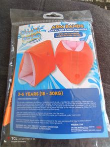 NEW.kids arm bands. Age 3/6