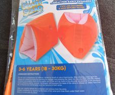 NEW.kids arm bands. Age 3/6