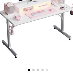 White gaming desk