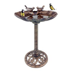 Clamshell Bird Bath with Stones