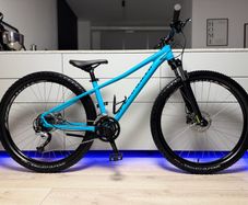 Specialized Pitch Hardtail Bike (Like New)