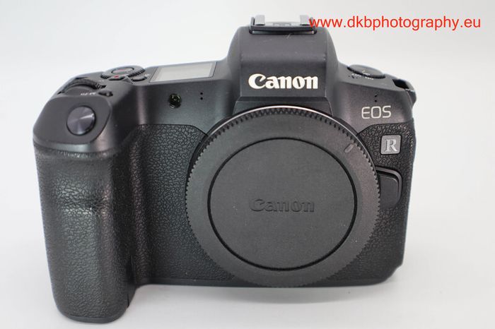 Canon Eos R Mirrorless Camera #0610
