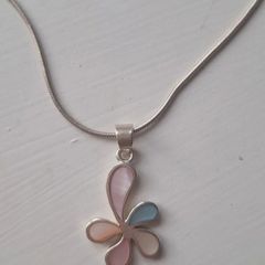 Unique 925 Sterling Silver Mother of Pearl Flower Necklace - Rare Vintage Find