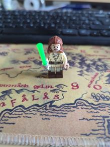 Lego Qui-Gon Jinn minifigure