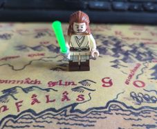 Lego Qui-Gon Jinn minifigure