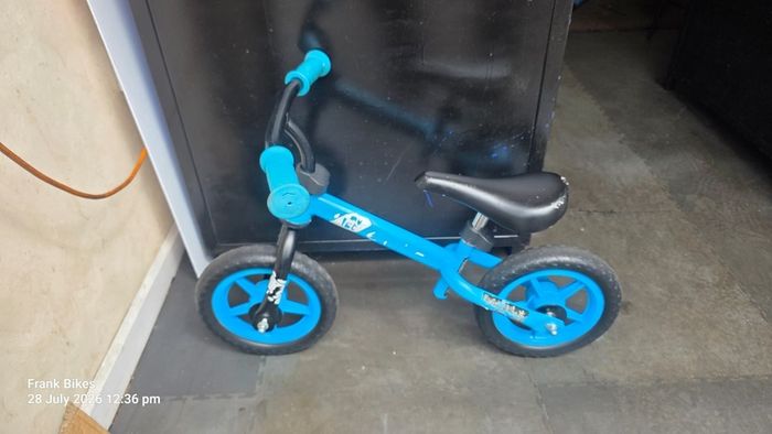Kids Balance Bike   Good Condition