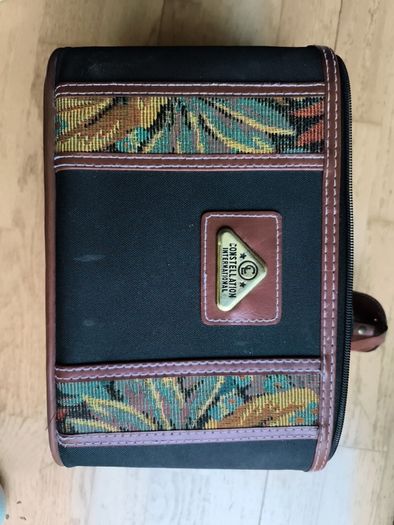Cosmetics / jewellery storage (travel) bag
