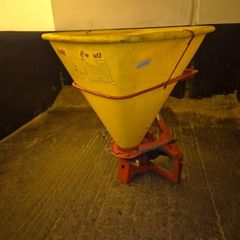 Teagle Fertiliser spreader 500kg NEED GONE!! ono