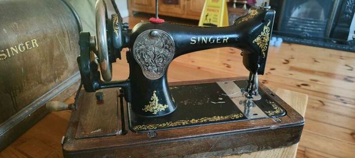 Singer Sowing Machine F5239559