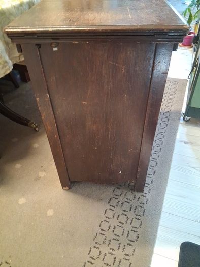 1920- 1950s Singer sewing machine cabinet