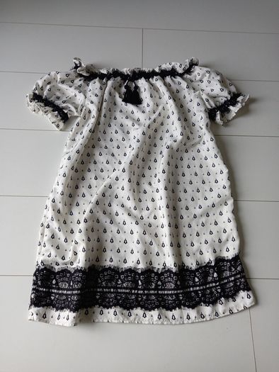 Girls dress