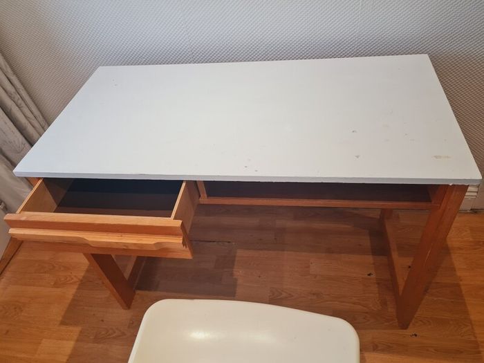 Study desk and chair