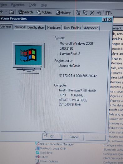 Rare Vintage Fujitsu Siemens Lifebook, E Series, FPC07048B Part number CP127259, Running Windows 2000 Professional, uses 3.5 floppy disk, 20GB HDD, amd all the connecting Ports from 30 years ago Era