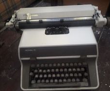 Royal Typewriter