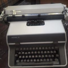 Royal Typewriter