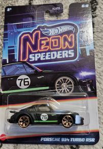 Hot Wheels - Neon Speeders  - Porsche 934 Turbo RSR