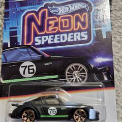 Hot Wheels - Neon Speeders  - Porsche 934 Turbo RSR