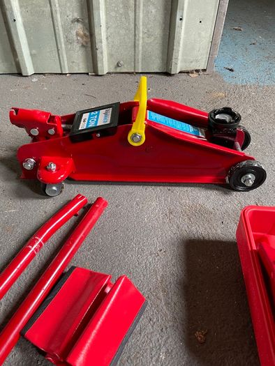 2 Ton Trolley Jack