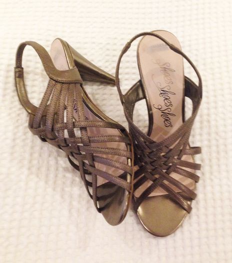 Gorgeous M&S Metallic Sandals: Size 5