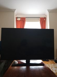 44" Samsung TV for sale Model UE42F5000AK