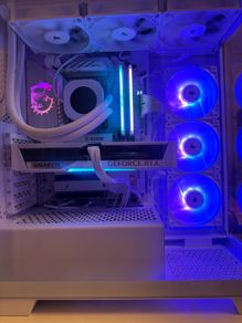 Gaming Pc RTX 5070 Ryzen 7 9800x3D