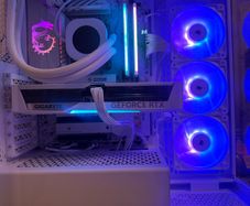 Gaming Pc RTX 5070 Ryzen 7 9800x3D