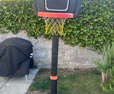 adjustable basketball hoop