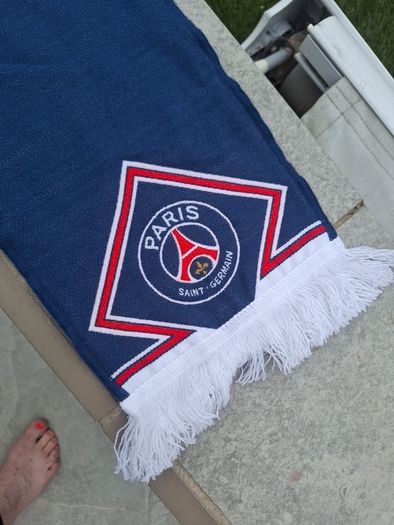PSG Mbappe scarf