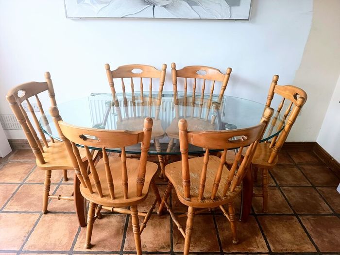 Dining Table & 6 Chairs