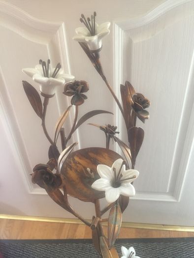 Rustic candle holder