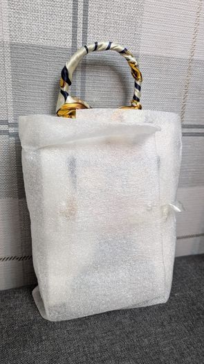 Chic Striped Design Shoulder Bag.