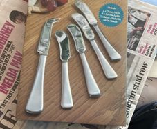 Dema 5-piece Stainless Steel Cheese Knife and Butter Spreader
