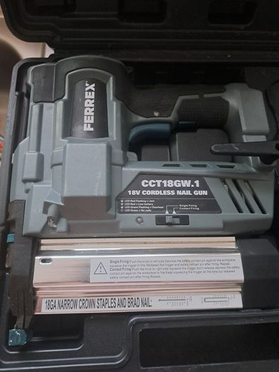 Nail gun